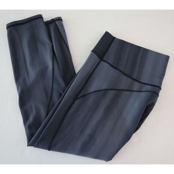 Lululemon W6BC9S Women's Sz 8 Gray/Black In Movement 23” Crop Leggings $88 - Picture 7 of 9